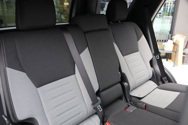 Used 2025 Toyota 4Runner TRD Off-Road image 13