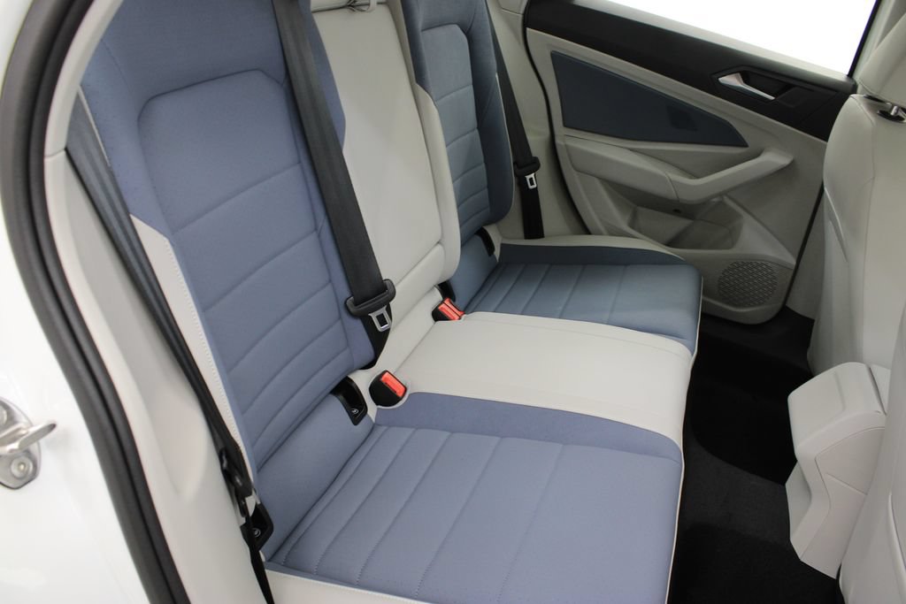 New 2026 Volkswagen Jetta SE FWD image 16