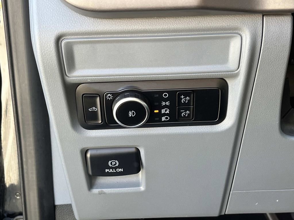 Used 2024 Ford F150 XLT image 27