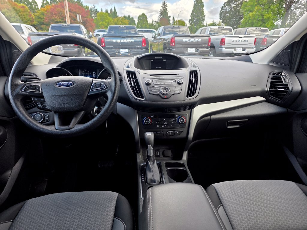 Used 2017 Ford Escape SE AWD/4WD image 5