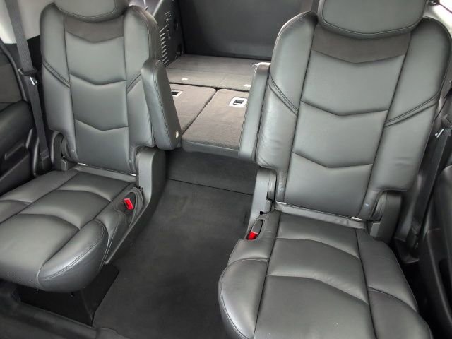 Used 2020 Cadillac Escalade Premium Luxury RWD image 8