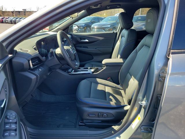 New 2026 Buick Envista Sport Touring w/ Convenience I Package FWD image 17