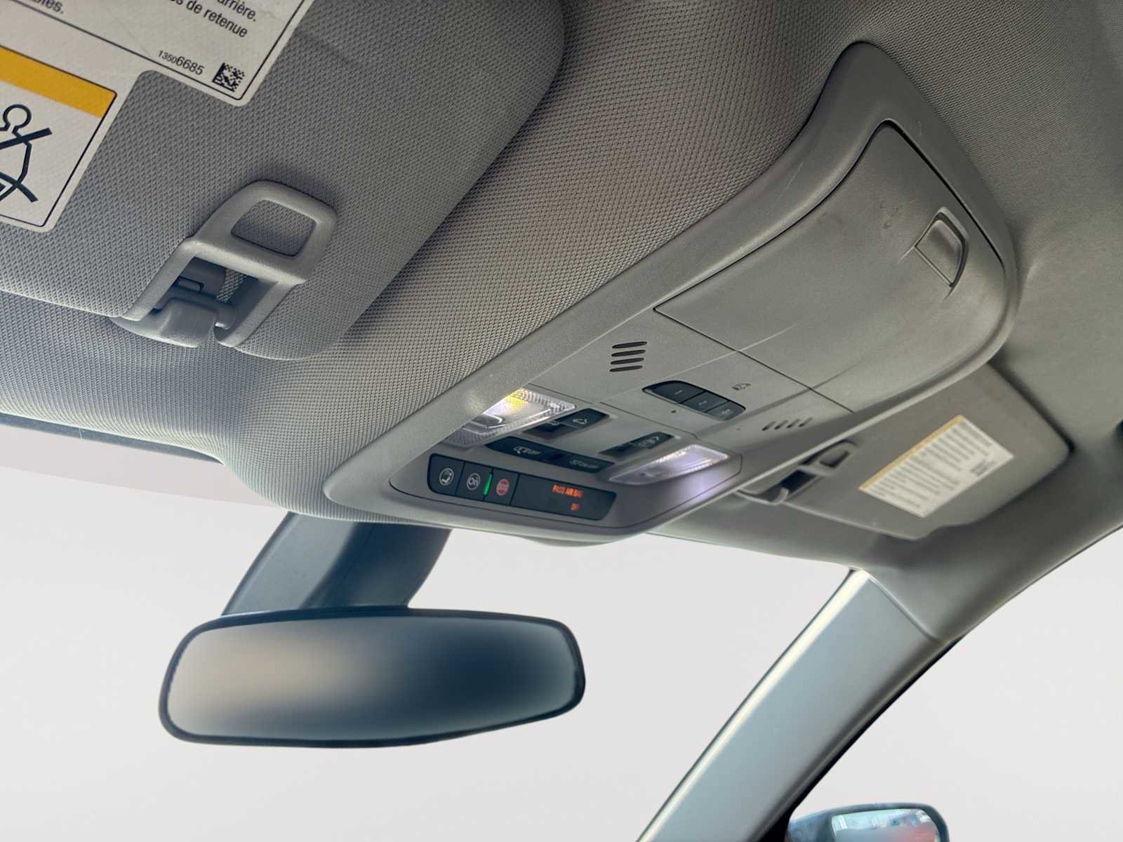 Used 2018 Chevrolet Equinox LT image 35