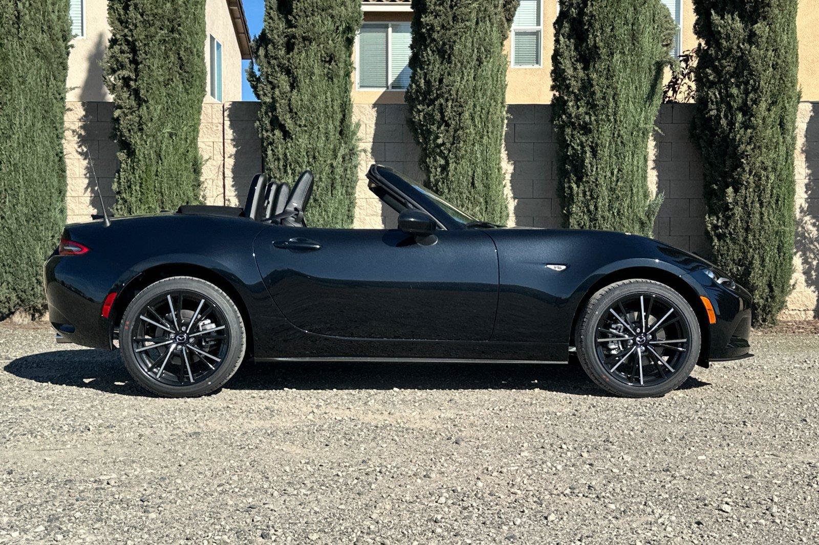 New 2026 MAZDA MX-5 Miata Grand Touring w/ Weather Package RWD image 3