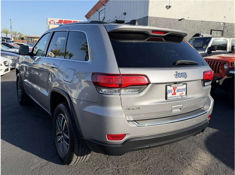 Used 2020 Jeep Grand Cherokee Limited w/ Luxury Group II image 59