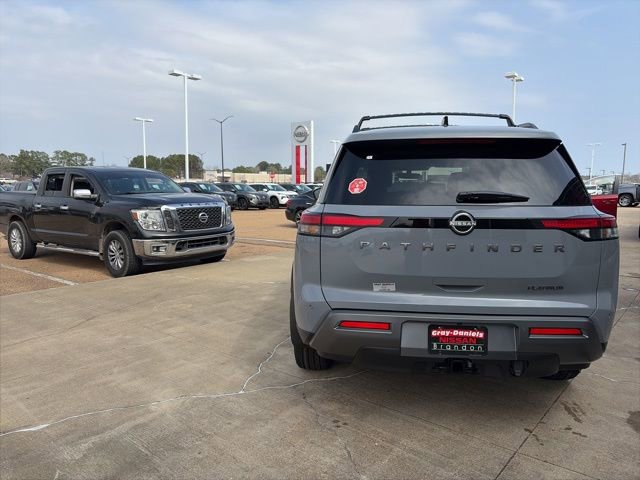 New 2026 Nissan Pathfinder Platinum image 3