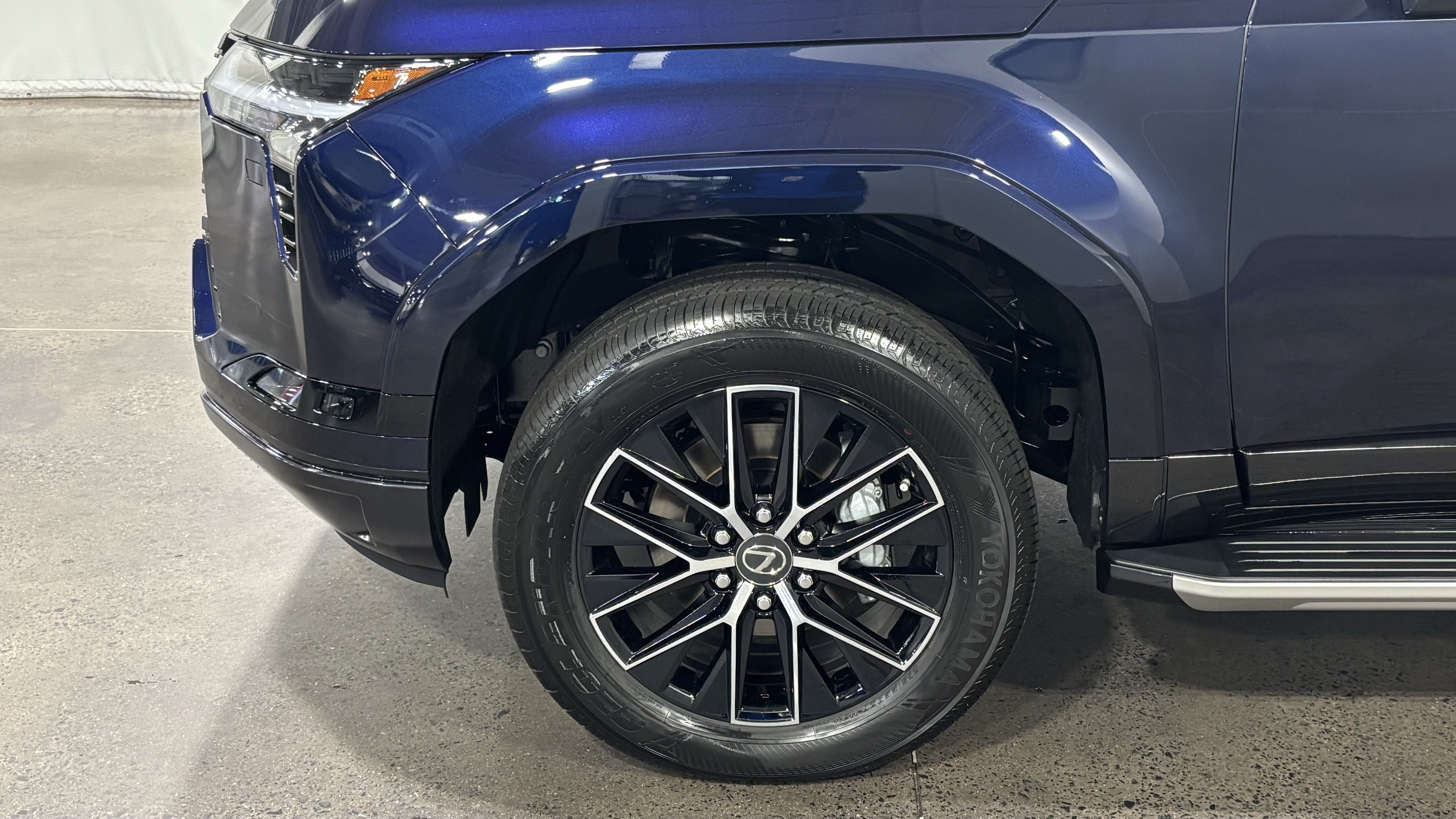 New 2026 Lexus GX 550 AWD/4WD image 8