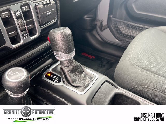 Used 2019 Jeep Wrangler Unlimited Sport S AWD/4WD image 17