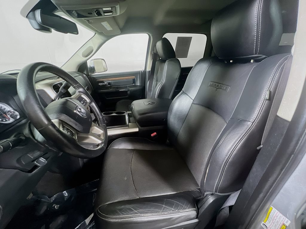 Used 2015 RAM 2500 Laramie w/ Convenience Group AWD/4WD image 17
