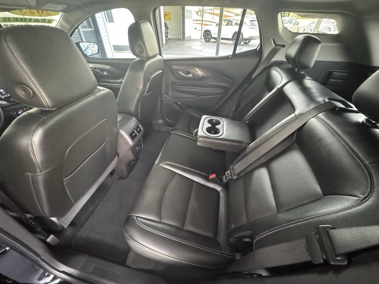 Used 2023 GMC Terrain SLT w/ Tech Package FWD image 38