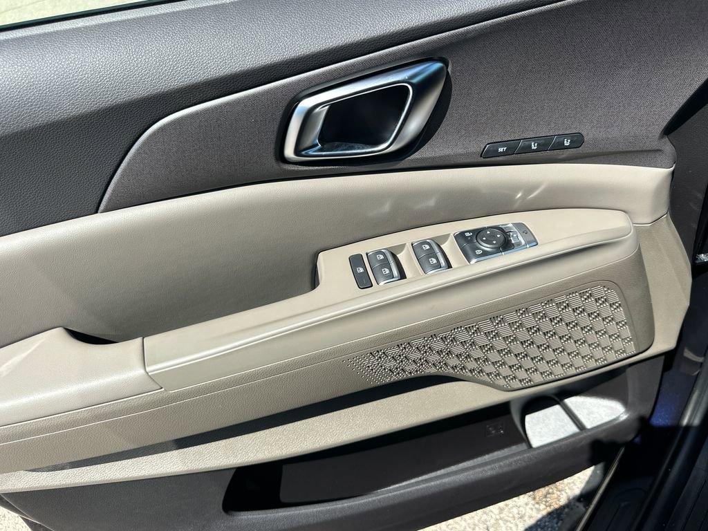 New 2026 Kia Carnival EX image 10