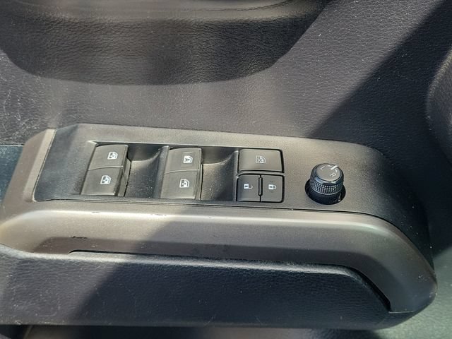 Used 2021 Toyota Tacoma SR5 RWD image 19