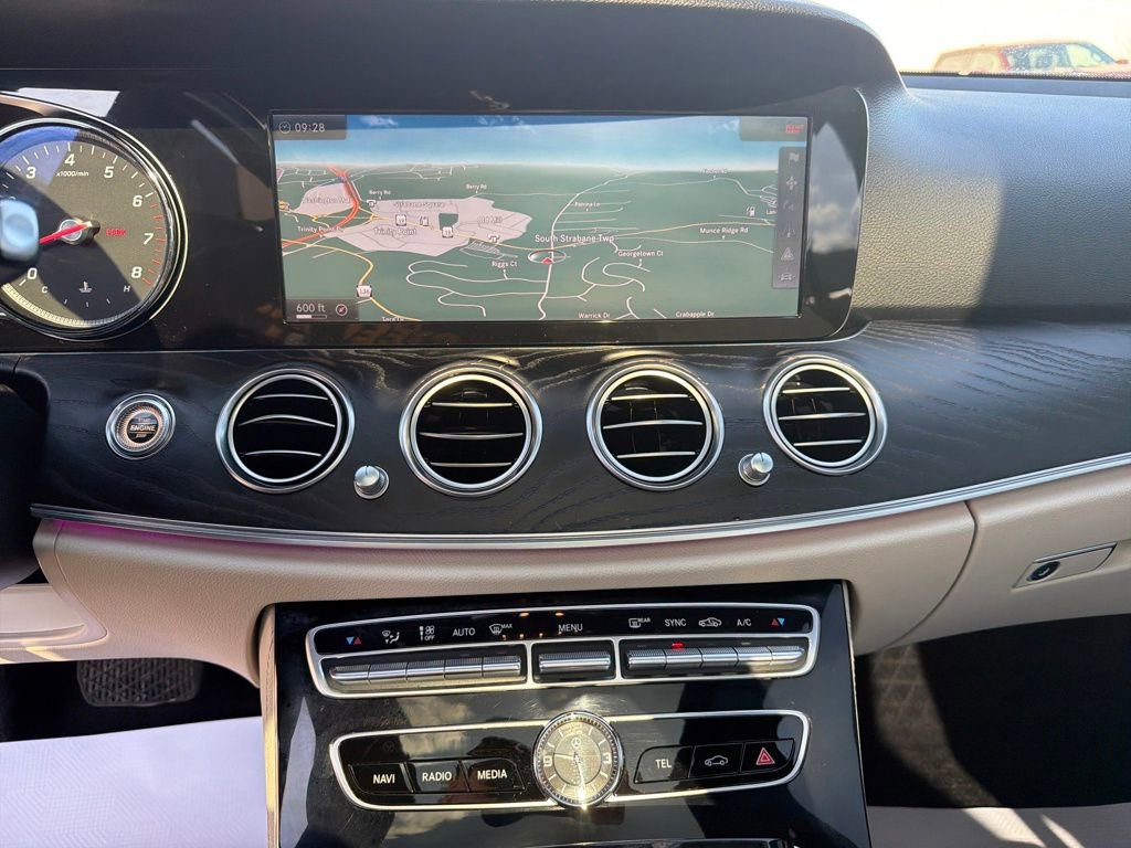 Used 2017 Mercedes-Benz E 300 4MATIC image 18