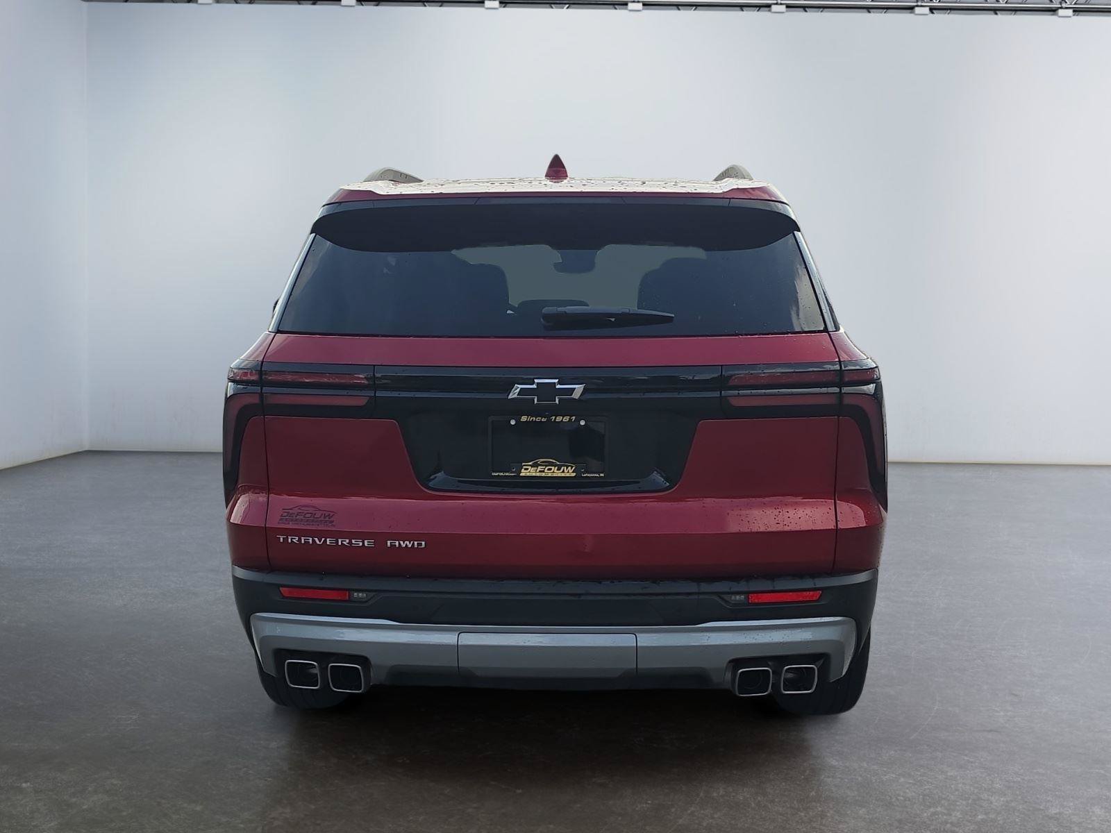 Used 2026 Chevrolet Traverse LT w/ Driver Confidence Package AWD/4WD image 4