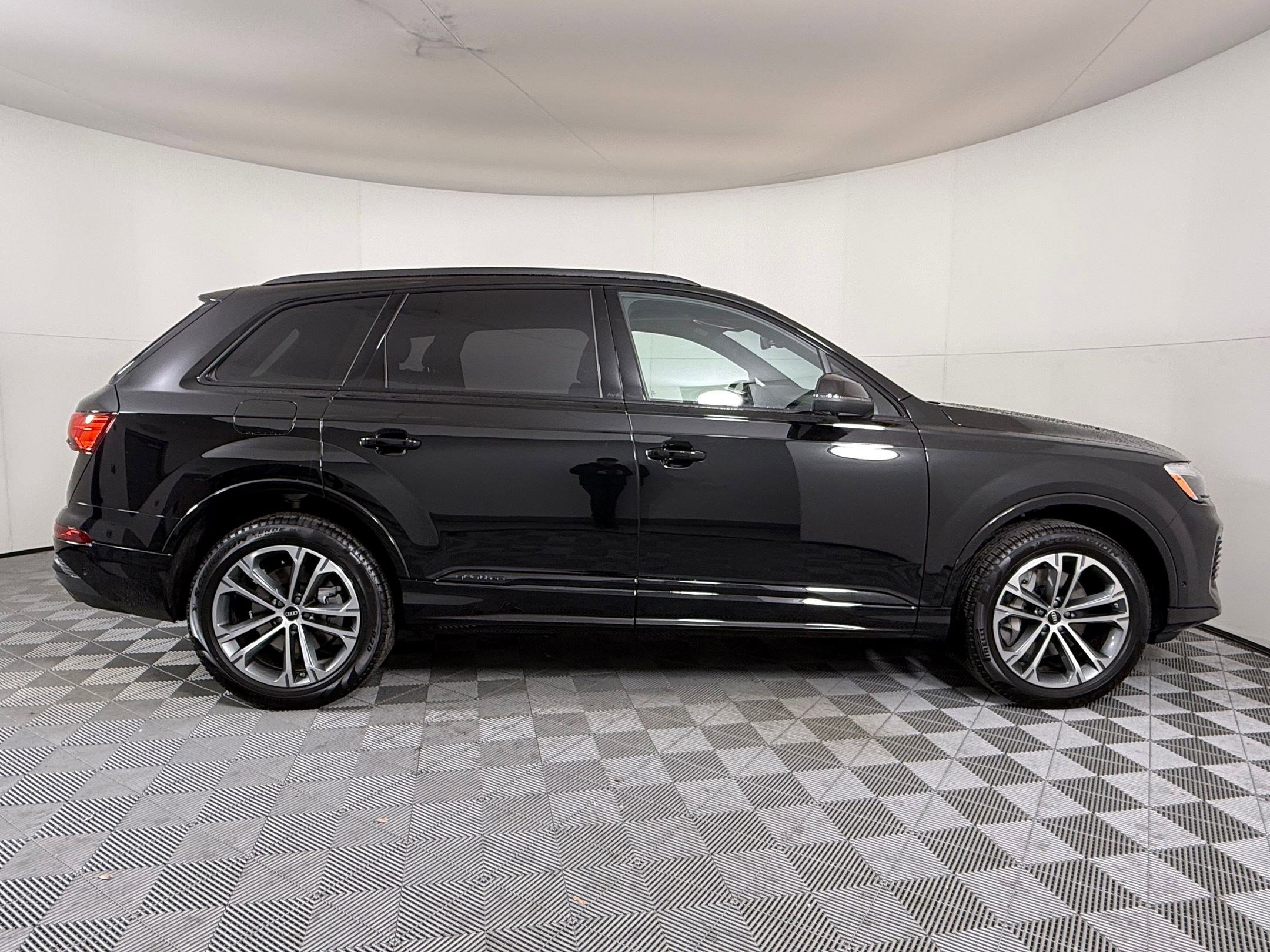 New 2026 Audi Q7 2.0T Premium Plus image 8