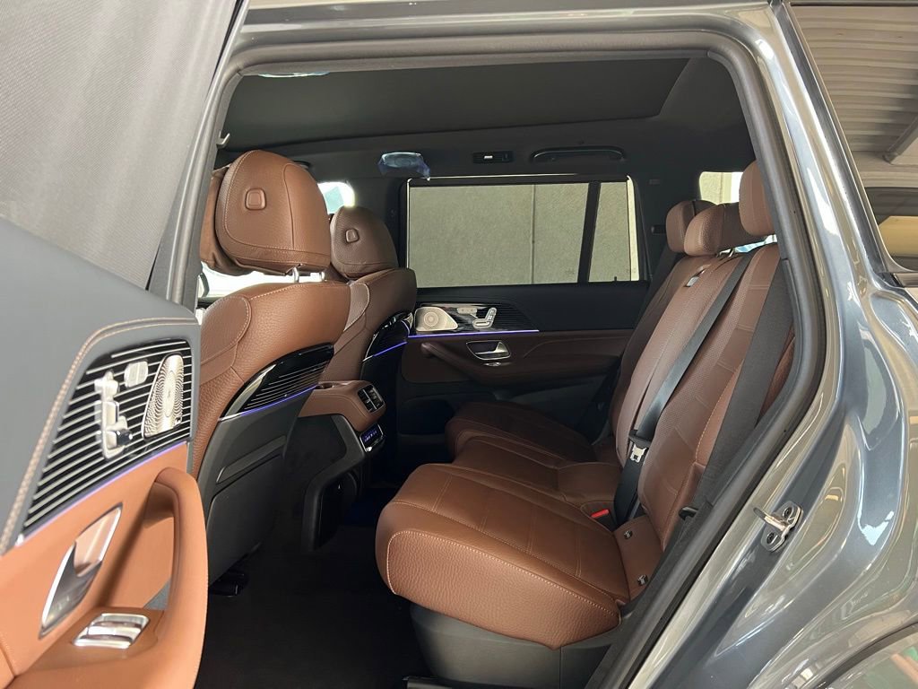 New 2026 Mercedes-Benz GLS 580 4MATIC image 27