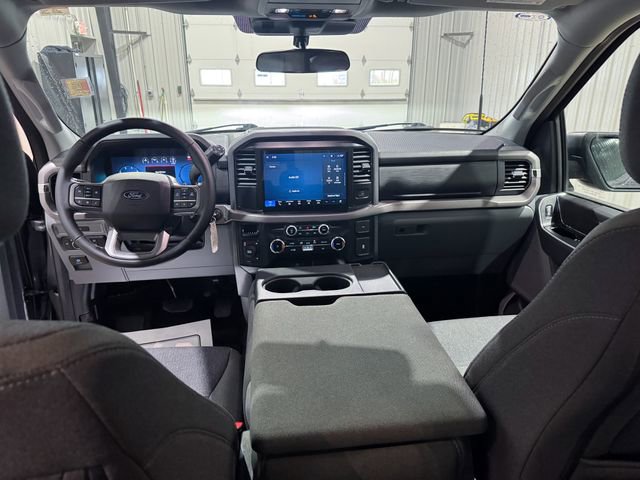 Used 2025 Ford F150 XLT w/ Equipment Group 301A Standard AWD/4WD image 19