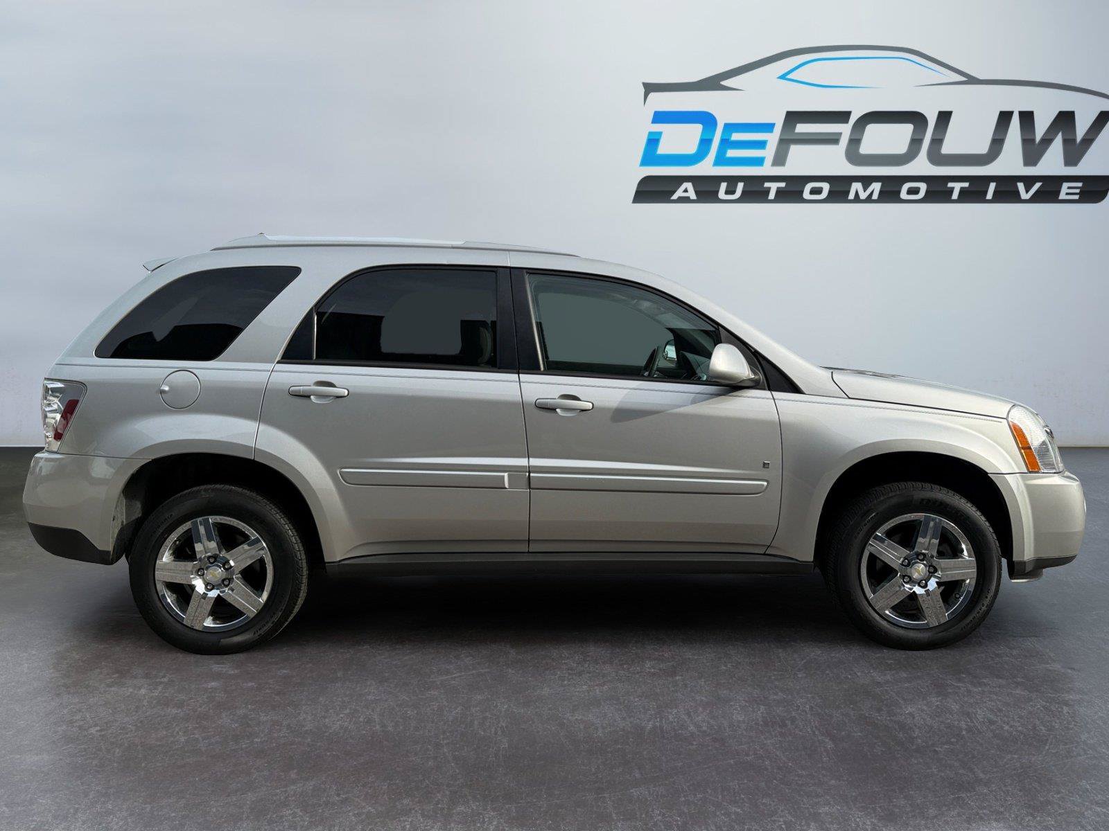 Used 2008 Chevrolet Equinox LT w/ LT Preferred Equipment Group AWD/4WD image 2