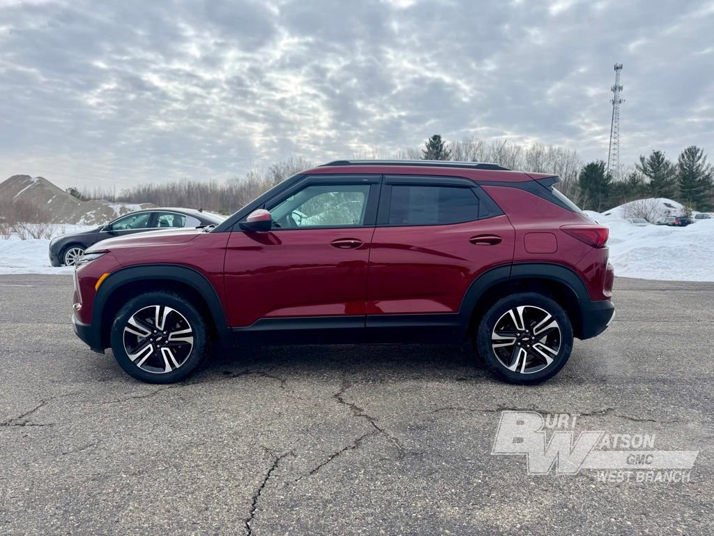Used 2024 Chevrolet TrailBlazer LT w/ LT Cold Weather Package image 3