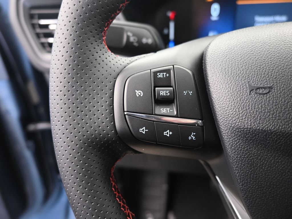 New 2026 Ford Escape ST-Line w/ Cold Weather Package image 29
