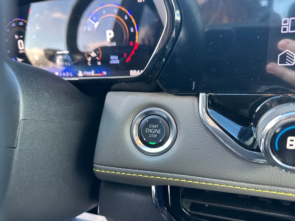 Certified 2025 Chevrolet Colorado ZR2 w/ Technology Package image 18