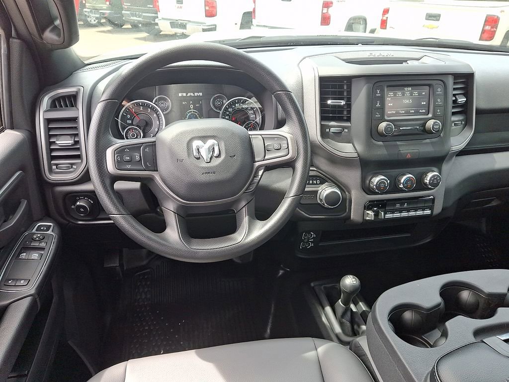 Used 2024 RAM 2500 Tradesman w/ Chrome Appearance Group AWD/4WD image 10