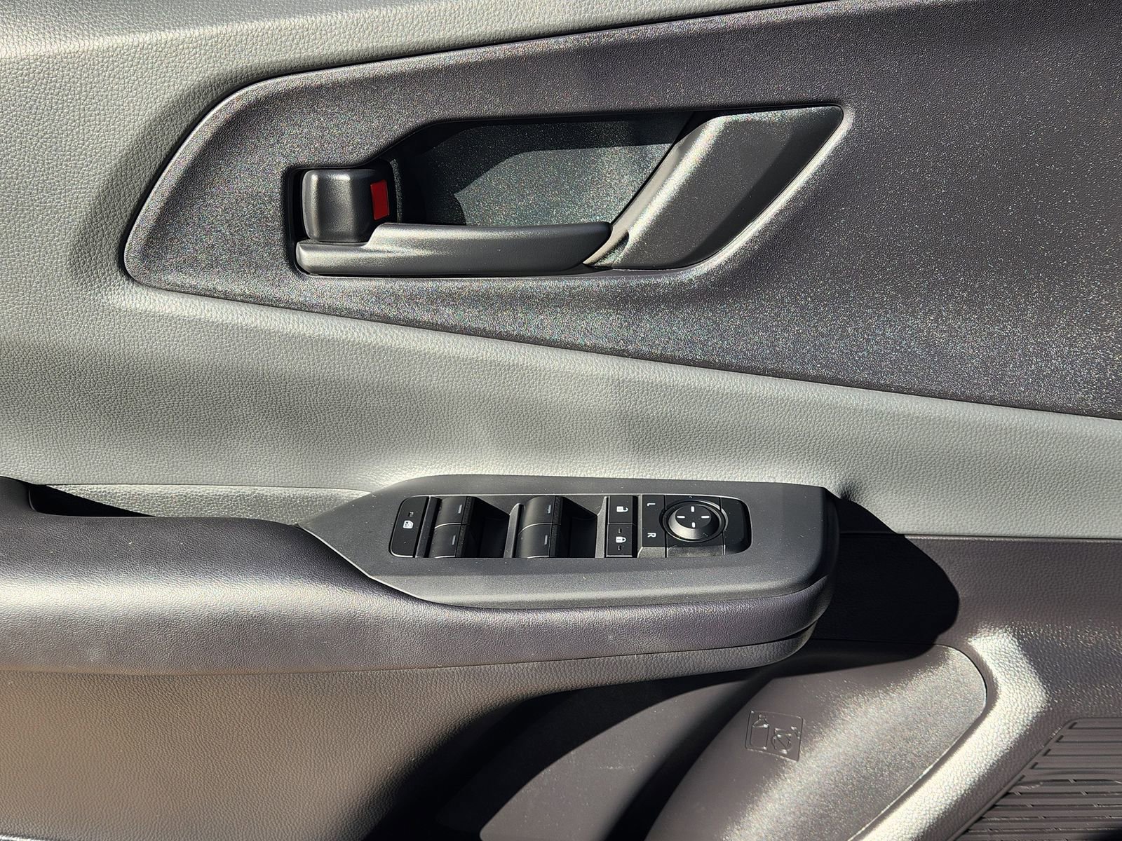 Used 2024 Toyota Prius LE image 26