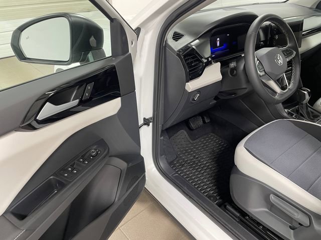 New 2025 Volkswagen Taos S image 11