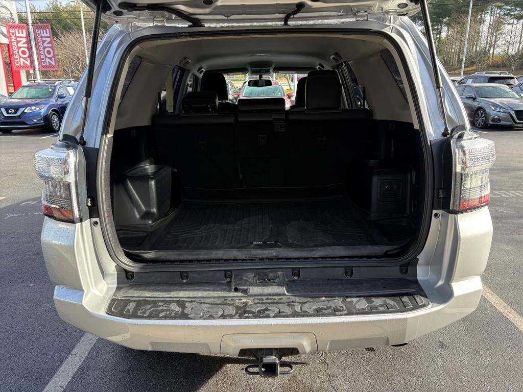 Used 2018 Toyota 4Runner SR5 Premium image 25