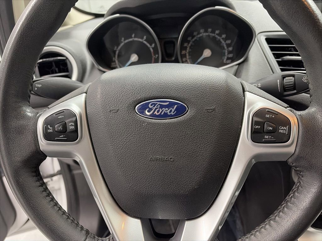 Used 2016 Ford Fiesta SE image 22