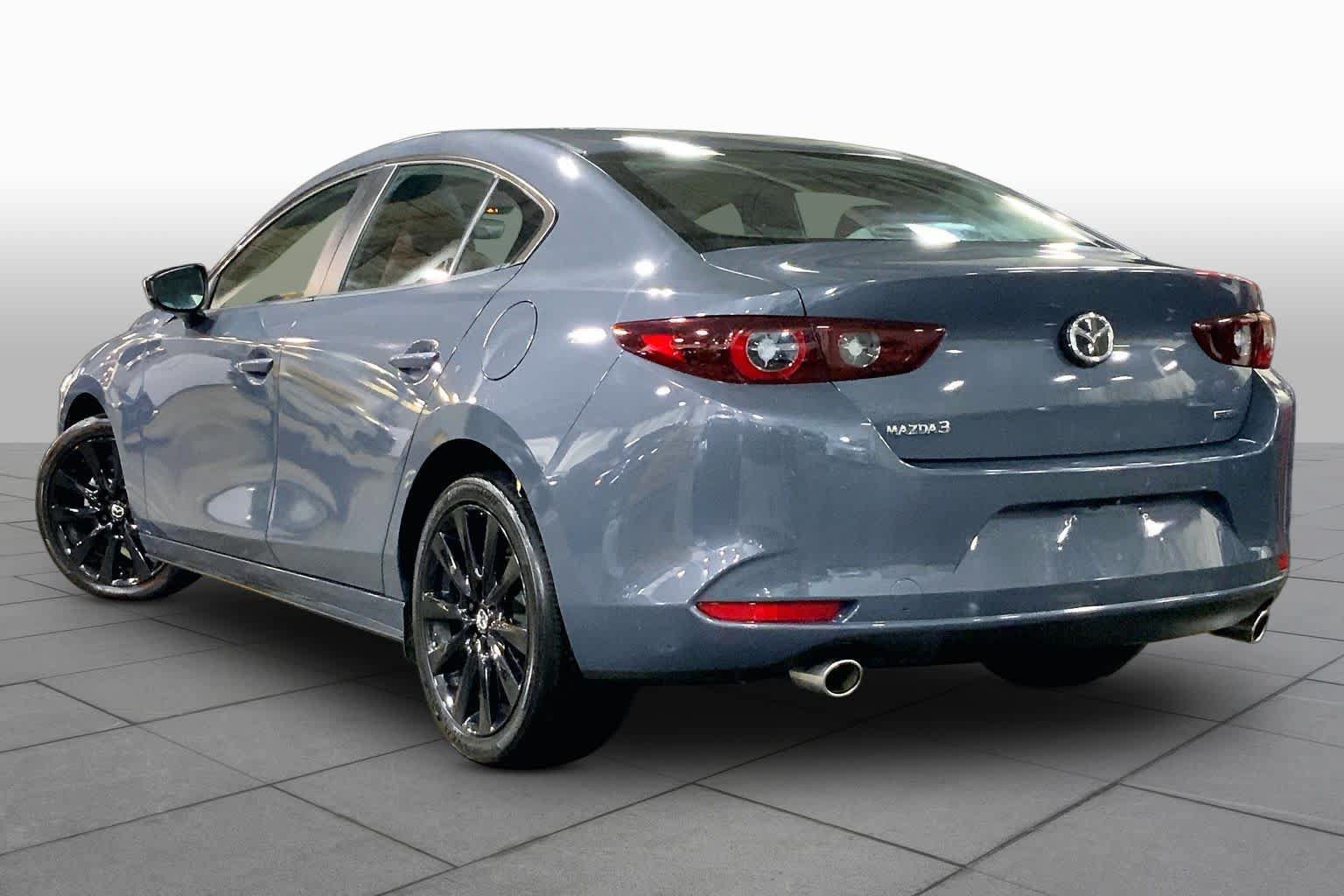 Used 2022 MAZDA MAZDA3 s FWD image 12
