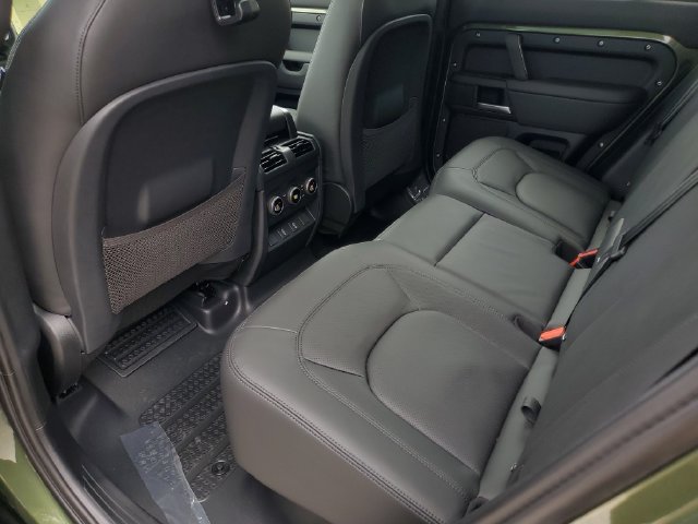 New 2026 Land Rover Defender 110 X-Dynamic SE AWD/4WD image 9