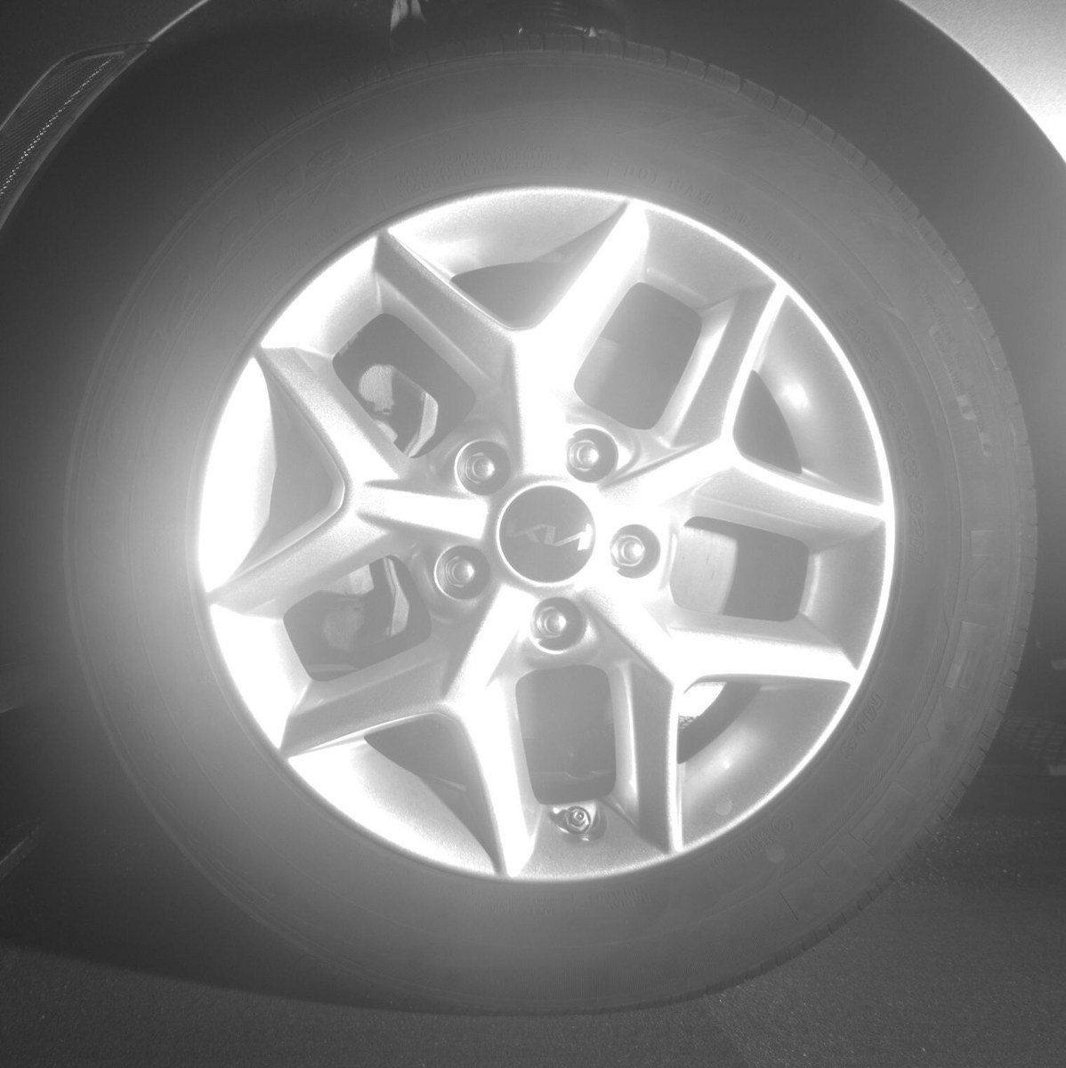 Used 2025 Kia Soul LX w/ LX Technology Package FWD image 14