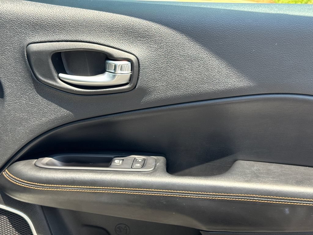 Used 2019 Jeep Compass Limited FWD image 14