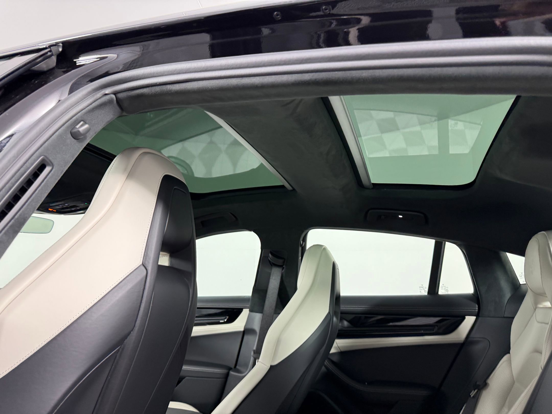 New 2026 Porsche Panamera 4 image 19