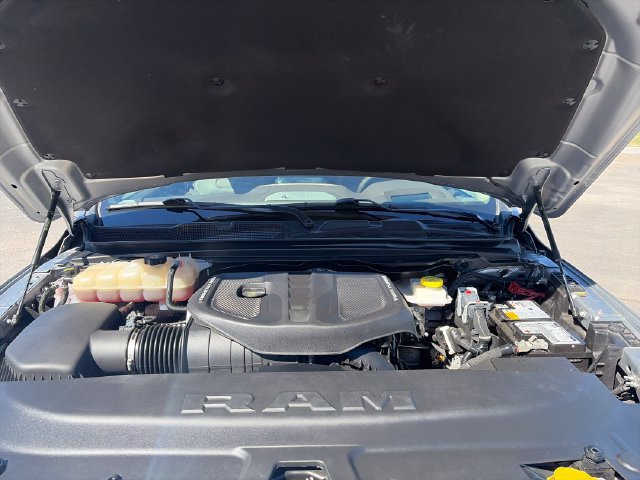 Used 2025 RAM 1500 Limited AWD/4WD image 22