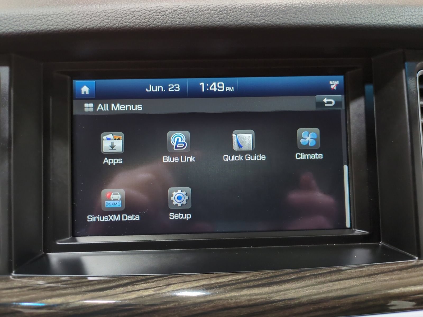 Used 2015 Hyundai Genesis 3.8 w/ Option Group 02 AWD/4WD image 25