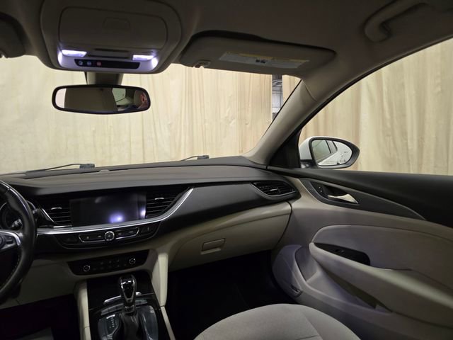 Used 2018 Buick Regal Preferred w/ Sights and Sounds Package image 31