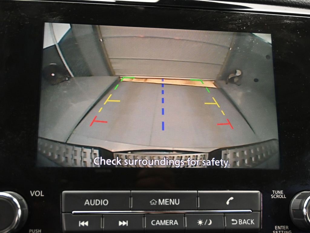 Used 2023 Nissan Titan SV image 22