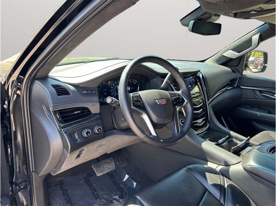 Used 2019 Cadillac Escalade ESV Platinum image 6
