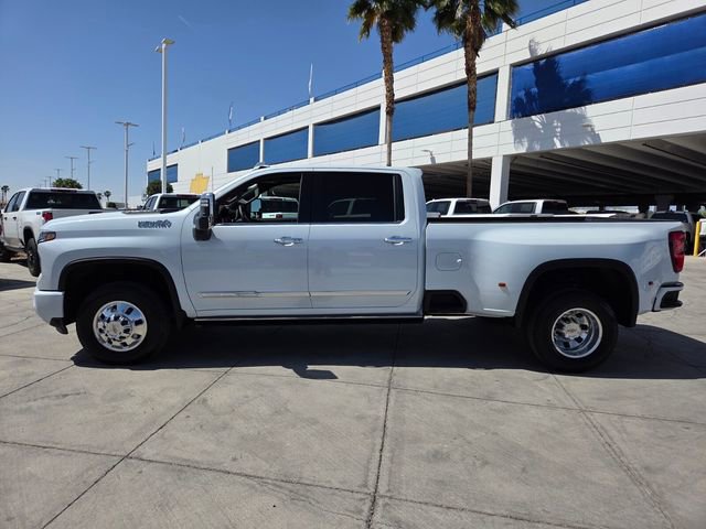 Certified 2026 Chevrolet Silverado 3500 High Country w/ High Country Premium Package AWD/4WD image 3