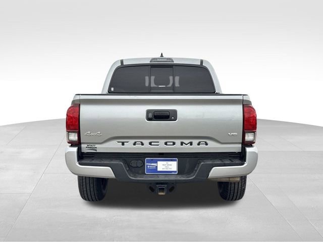 Used 2022 Toyota Tacoma SR AWD/4WD image 4