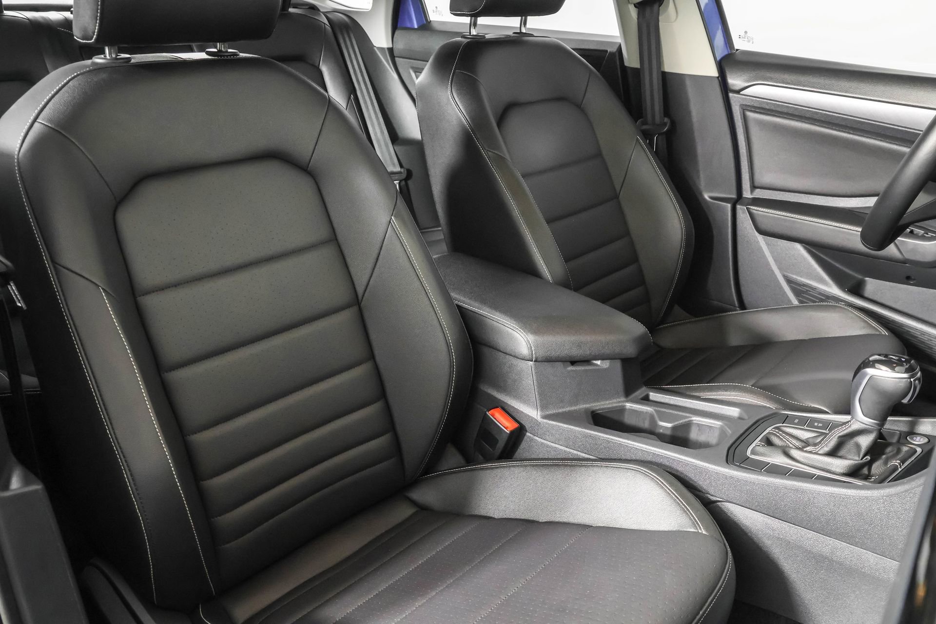 Used 2024 Volkswagen Jetta SE image 45