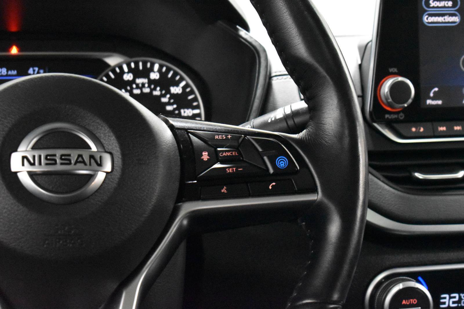 Used 2020 Nissan Altima 2.5 SV image 9