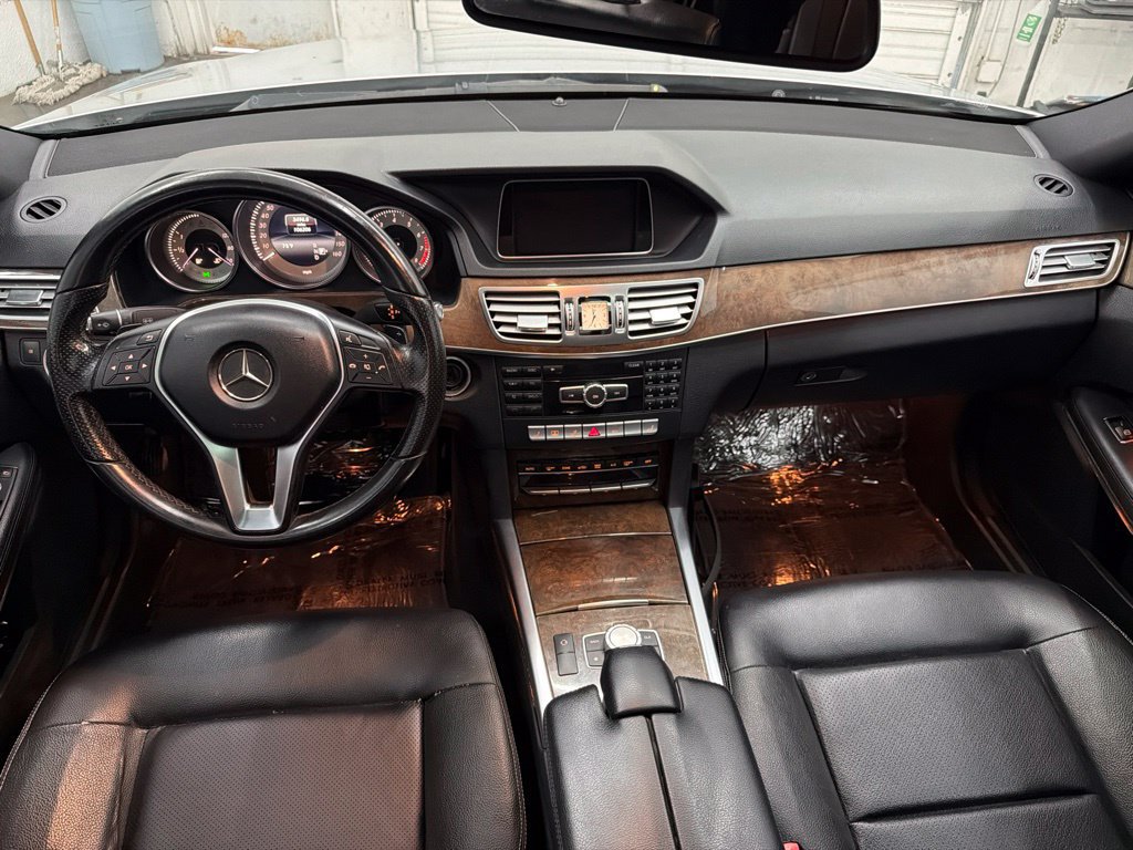 Used 2014 Mercedes-Benz E 350 4MATIC Sedan image 25