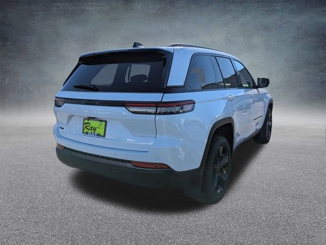 New 2026 Jeep Grand Cherokee Limited w/ Limited Altitude Package AWD/4WD image 4