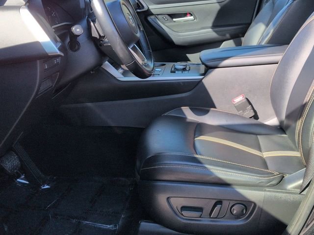 Used 2024 MAZDA CX-90 3.3 Turbo w/ Select Package image 12