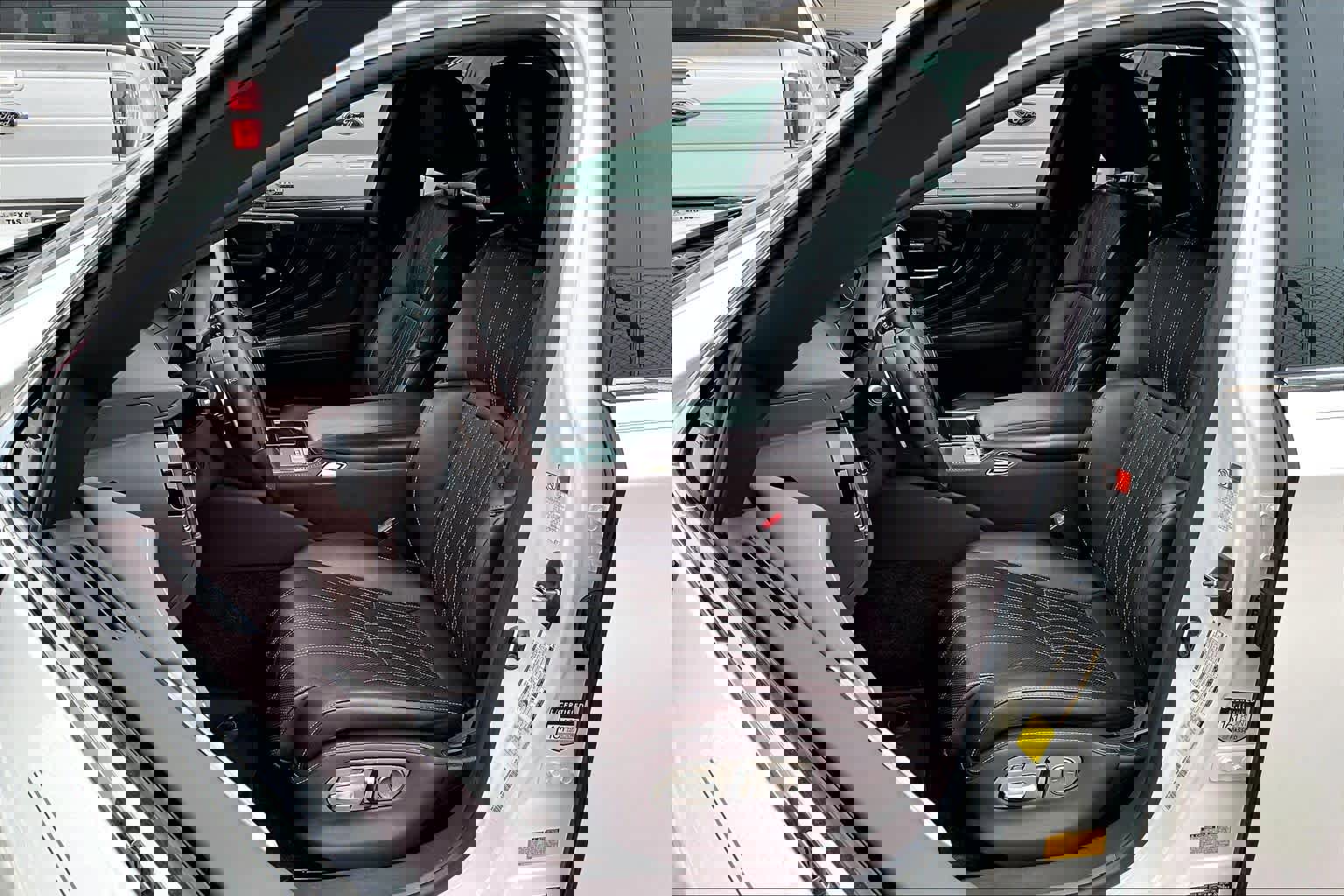 Used 2020 Lexus LS 500 image 8