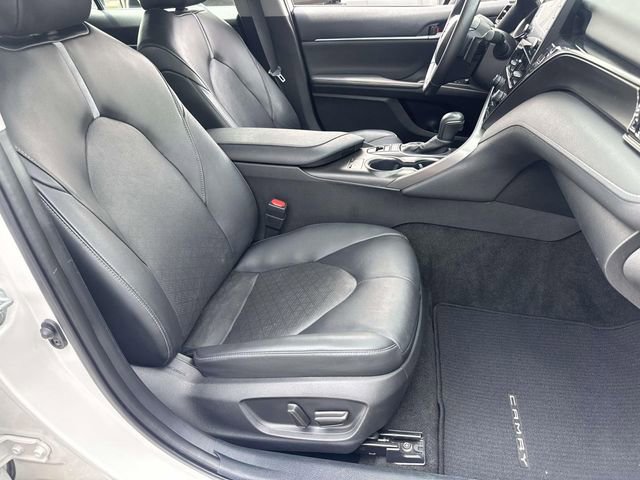 Used 2022 Toyota Camry XSE FWD image 10