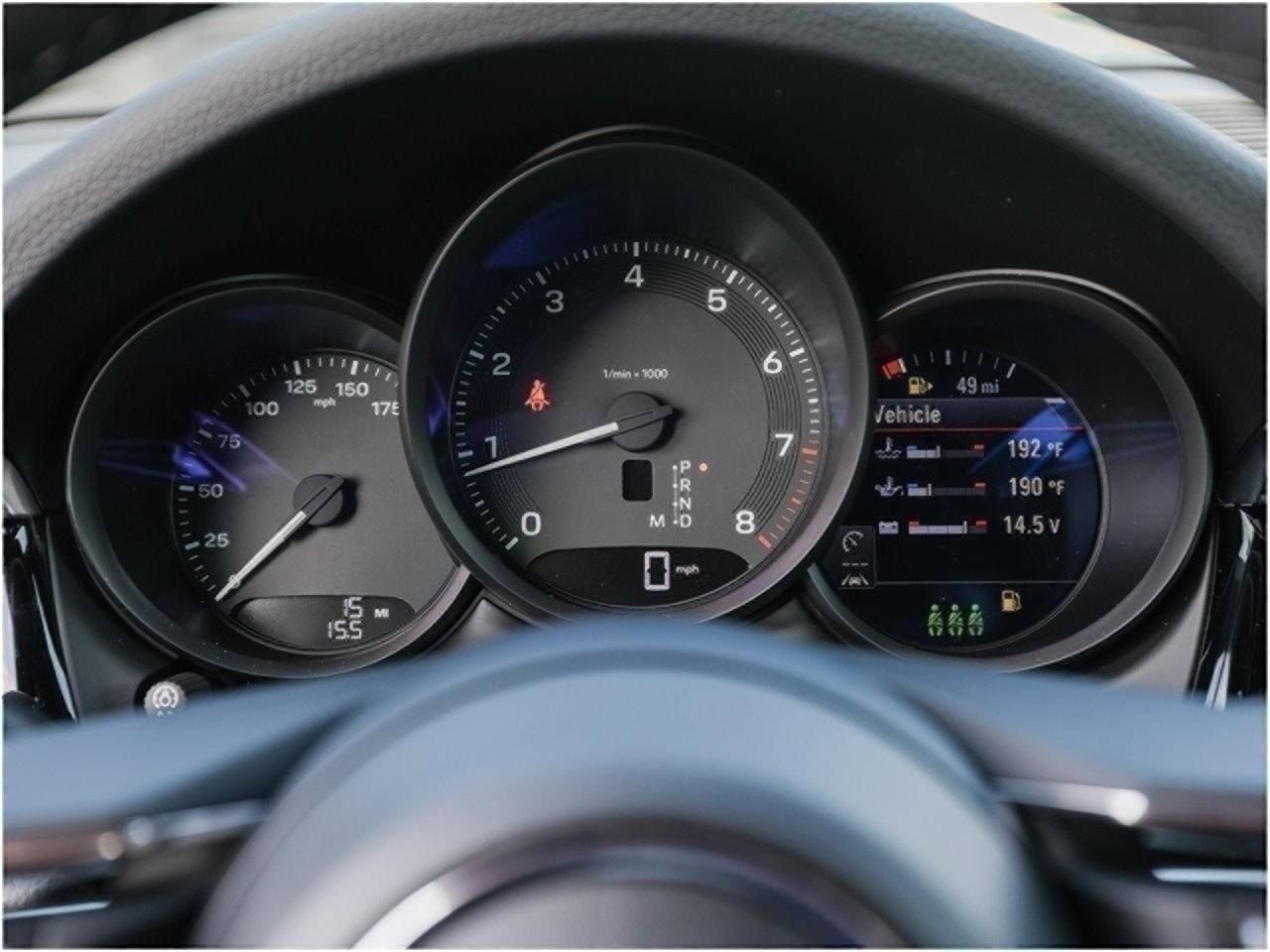 Certified 2025 Porsche Macan AWD/4WD image 15